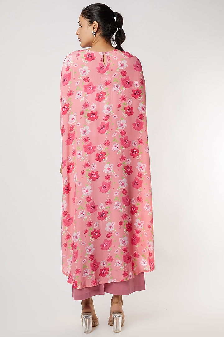 Pink Embroidered Kurta Set by NAMRATA LAKHOTIA at Pernia's Pop Up Shop