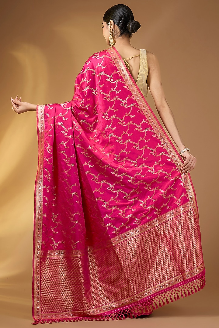 Magenta Banarasi Silk Jaal Work Festive Saree Set by Narmadeshwari at Pernia's Pop Up Shop