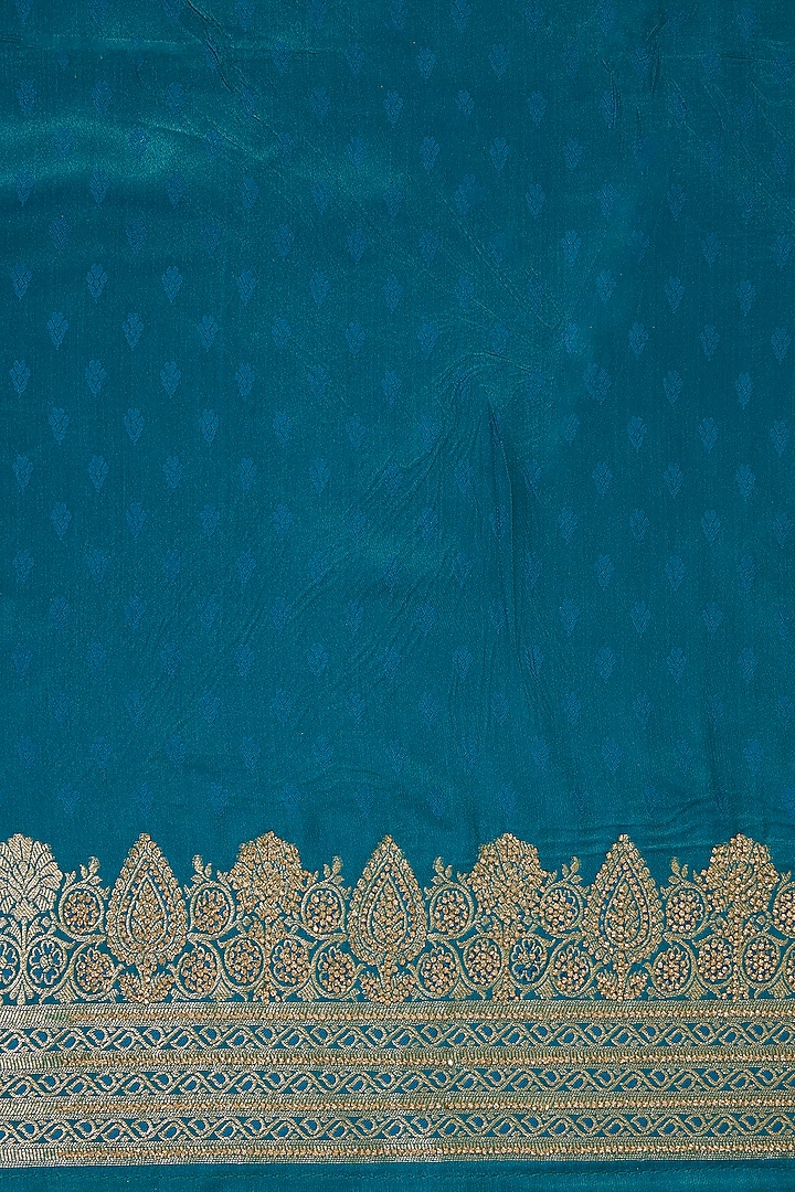 Peacock Blue Banarasi Silk Floral Festive Saree Set by Narmadeshwari at Pernia's Pop Up Shop