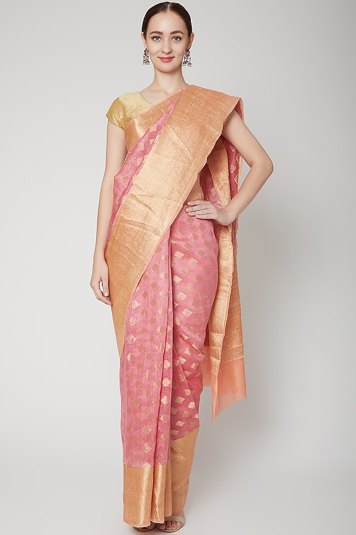 Peach Linen Saree by NARMADESHWARI at Pernia's Pop Up Shop