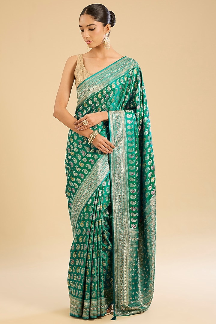 Green Silk Zarkan Embellished Banarasi Festive Saree Set by NARMADESHWARI at Pernia's Pop Up Shop