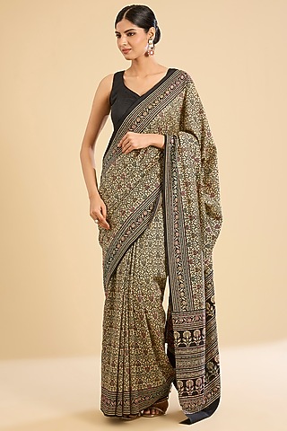 Black & Cream Cotton Floral Printed Saree Set by NARMADESHWARI
