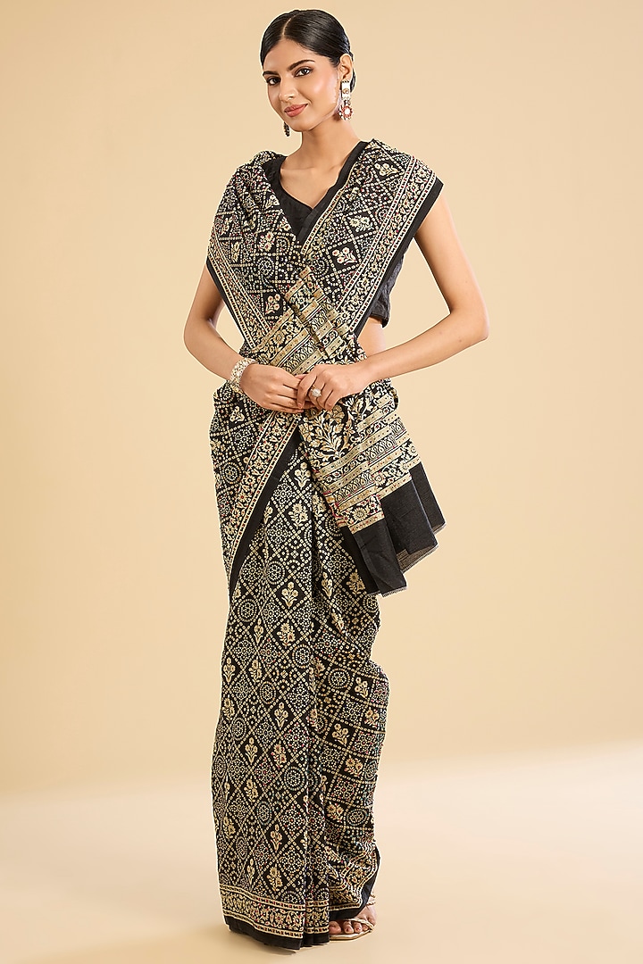 Black & Cream Cotton Bandhej Printed Festive Saree Set by NARMADESHWARI at Pernia's Pop Up Shop
