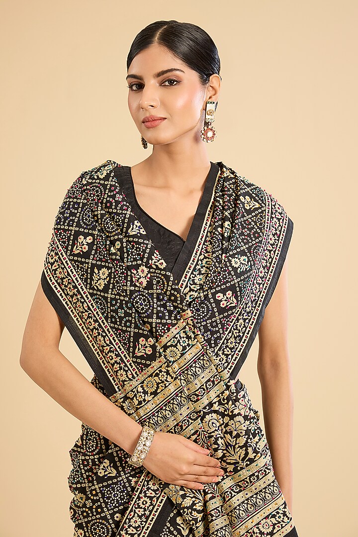 Black & Cream Cotton Bandhej Printed Festive Saree Set by NARMADESHWARI at Pernia's Pop Up Shop