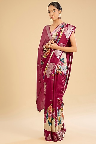 Cream & Red Silk Floral Printed Saree Set by NARMADESHWARI