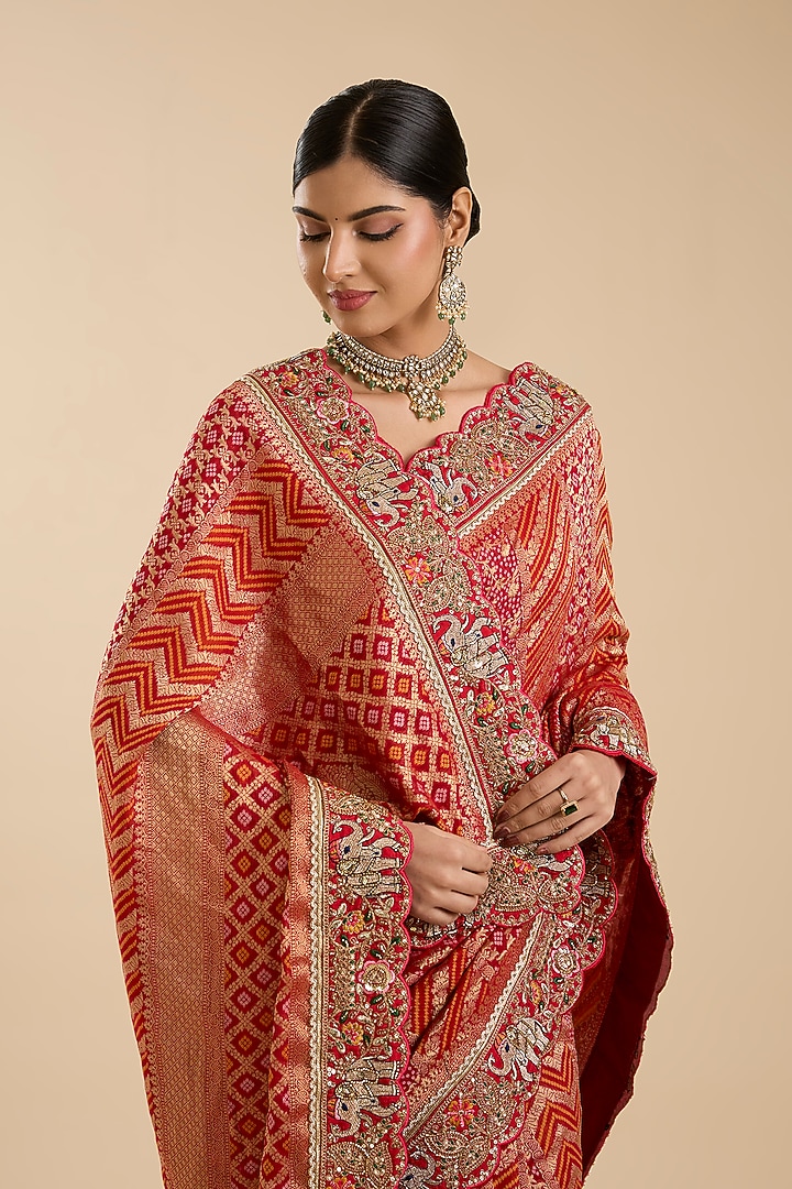 Red Khadi Georgette Zari Embroidered Party Wear Saree Set by NARMADESHWARI at Pernia's Pop Up Shop