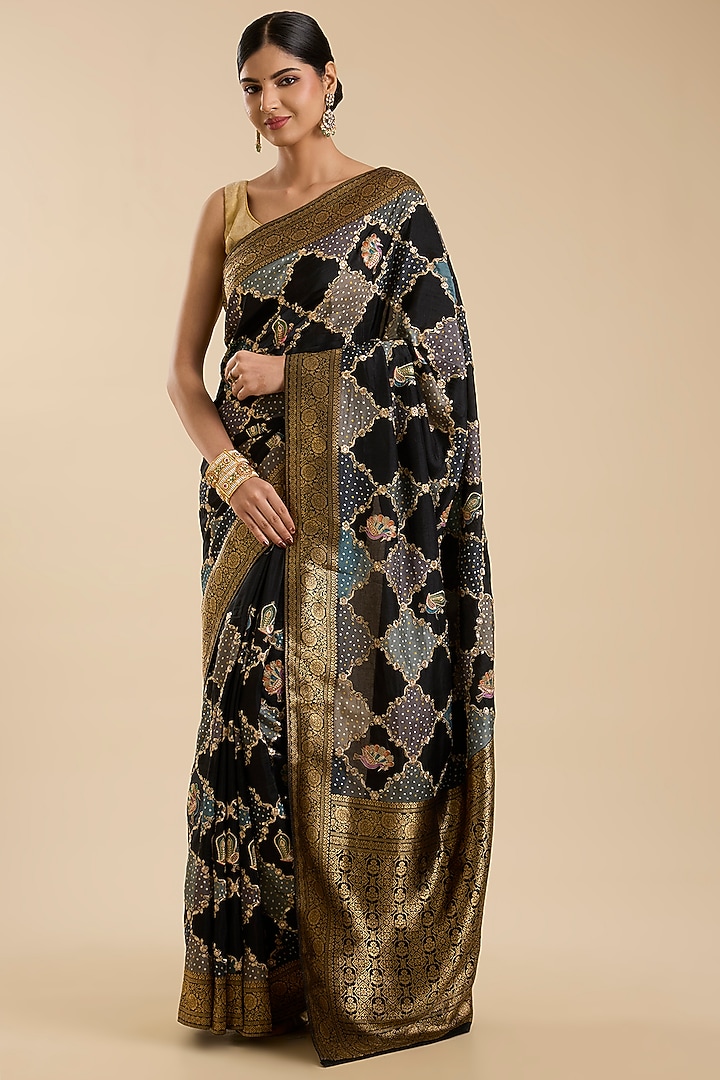 Grey Pashmina Silk Zari Embroidered Party Wear Saree Set by NARMADESHWARI at Pernia's Pop Up Shop