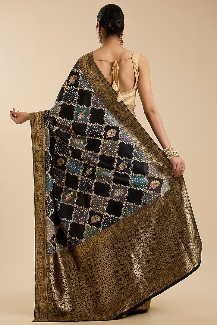 Grey Pashmina Silk Zari Embroidered Party Wear Saree Set by NARMADESHWARI at Pernia's Pop Up Shop