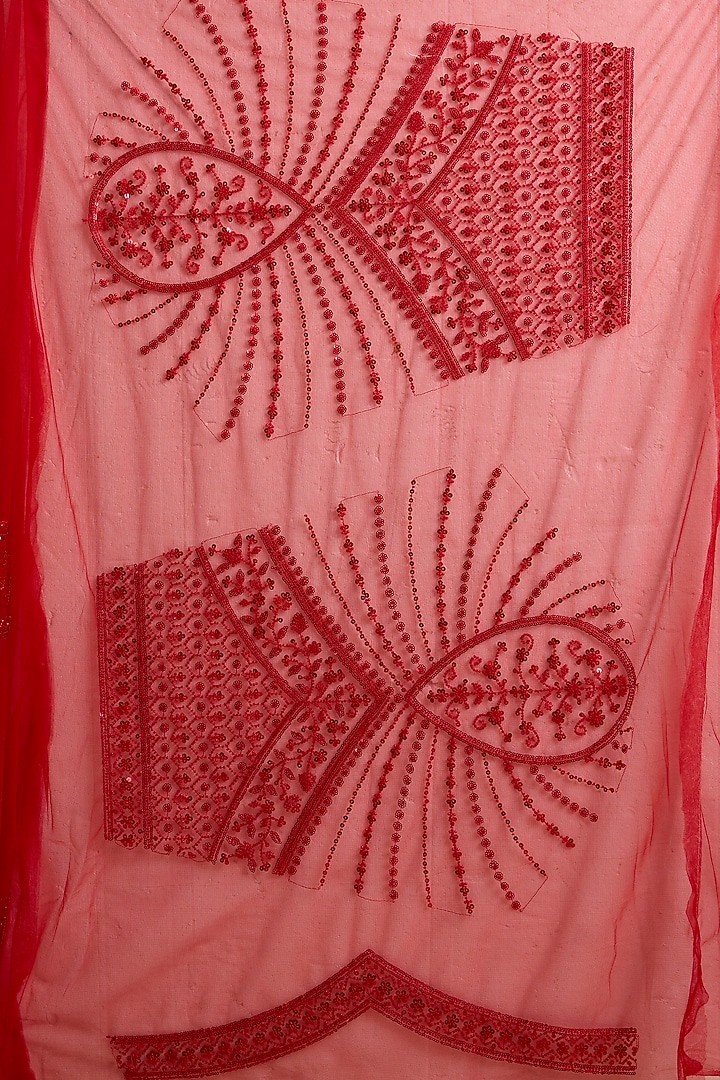 Red Net Cutdana & Sequin Embellished Party Wear Saree Set by NARMADESHWARI at Pernia's Pop Up Shop
