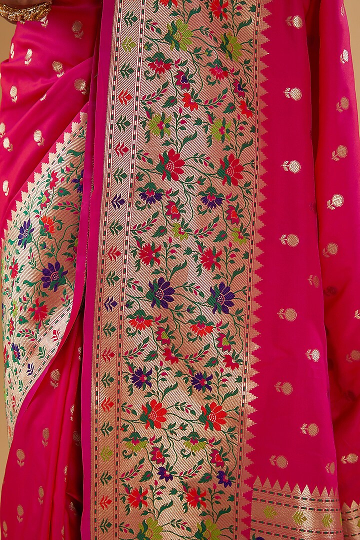 Red Silk Floral Printed Paithani Woven Festive Saree Set by NARMADESHWARI at Pernia's Pop Up Shop
