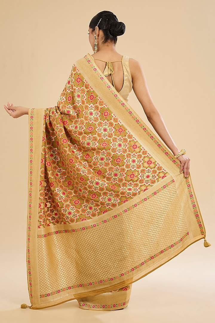Light Yellow Khadi Georgette Zari Embroidered Party Wear Saree Set by Narmadeshwari at Pernia's Pop Up Shop