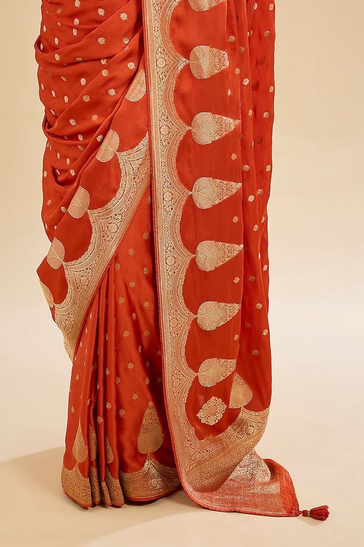 Red Crepe Silk Embroidered Festive Saree Set by NARMADESHWARI at Pernia's Pop Up Shop