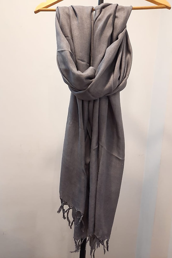 Grey Handwoven Stole With Natural Dye by Narmohandas
