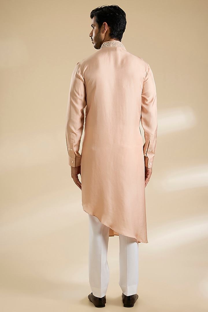 Rose Quartz Poly Embroidered Textured Kurta by Shantnu & Nikhil Men at Pernia's Pop Up Shop