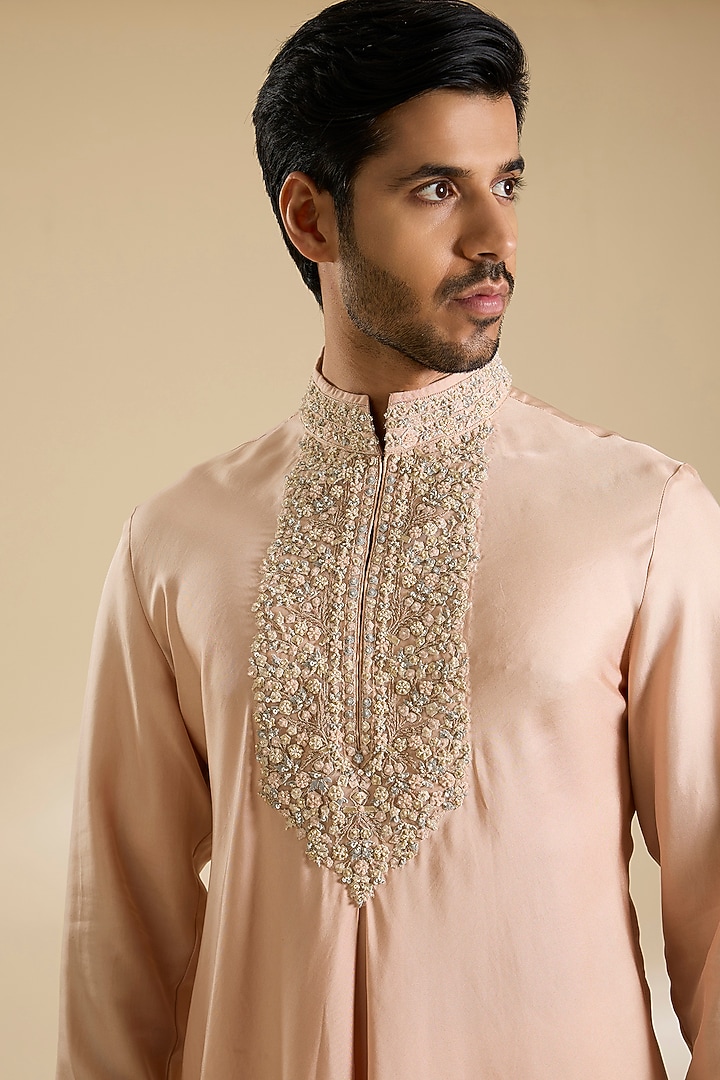 Rose Quartz Poly Embroidered Textured Kurta by Shantnu & Nikhil Men at Pernia's Pop Up Shop