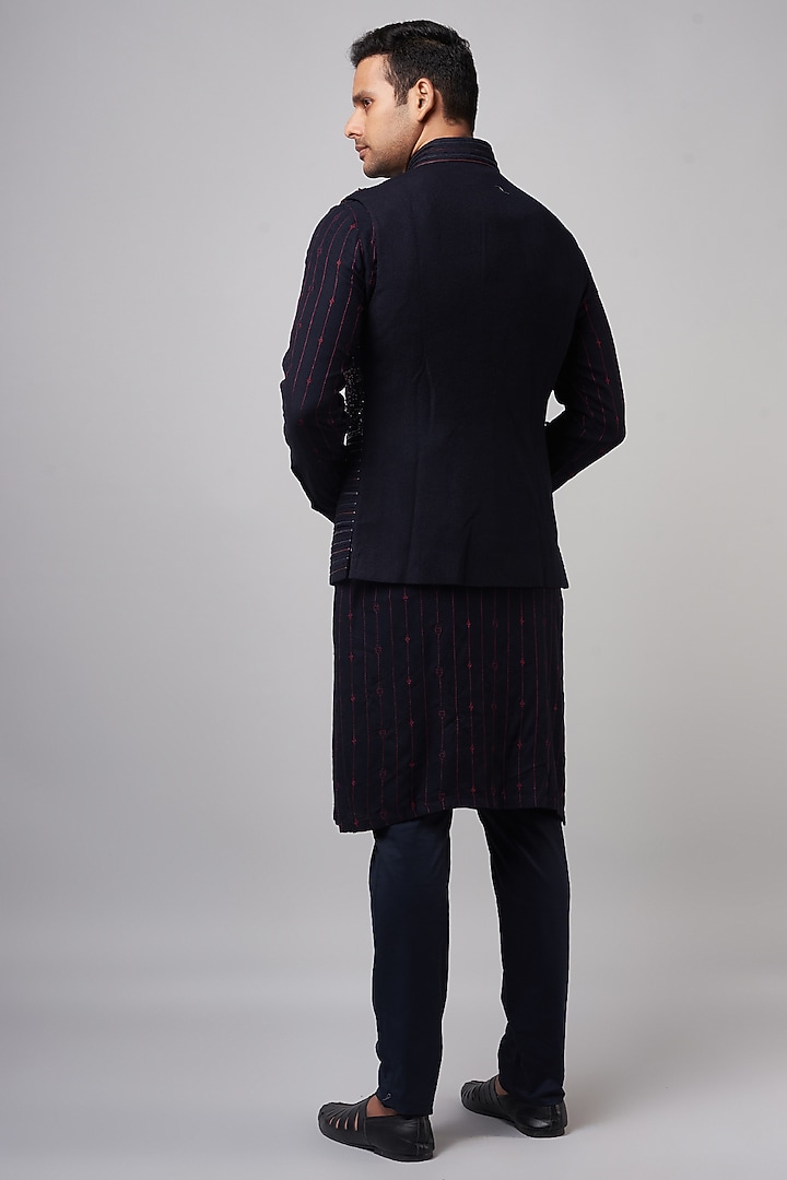 Navy Blue Georgette Embroidered Nehru Jacket Set by Shantnu & Nikhil Men at Pernia's Pop Up Shop