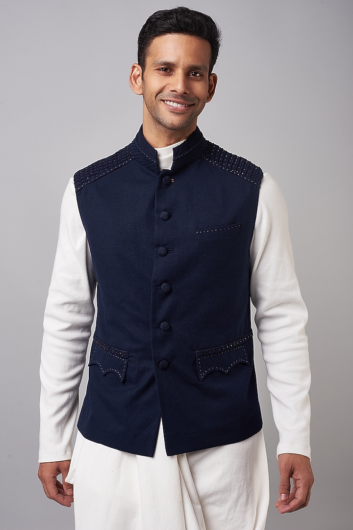 Navy Blue Felt Embroidered Nehru Jacket Set by Shantnu & Nikhil Men at Pernia's Pop Up Shop