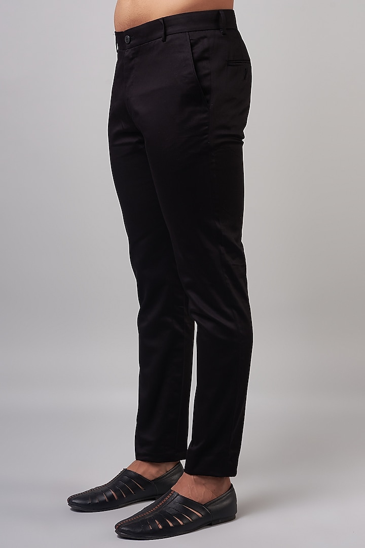 Black Sandwash Embroidered Draped Groom Sherwani Set by Shantnu & Nikhil Men at Pernia's Pop Up Shop