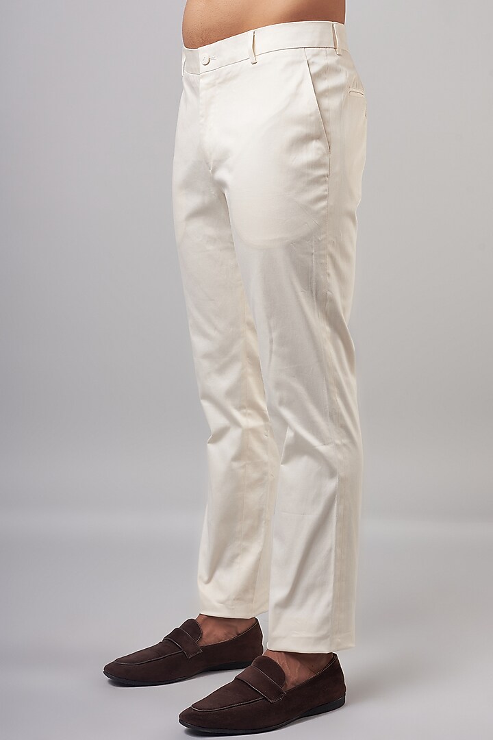 White Pashmina Embroidered Draped Groom Bandhgala Set by Shantnu & Nikhil Men at Pernia's Pop Up Shop