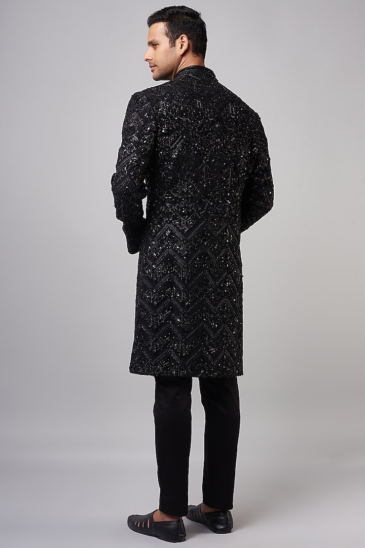 Black Suiting Embroidered Groom Sherwani by Shantnu & Nikhil Men at Pernia's Pop Up Shop