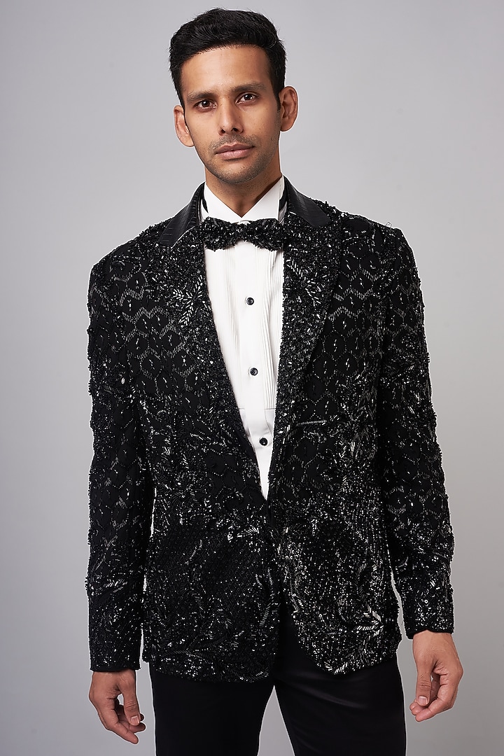 Black Sandwash Embroidered Tuxedo Set by Shantnu & Nikhil Men at Pernia's Pop Up Shop