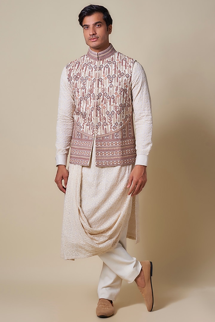 Ivory Georgette Machine Embroidered Bundi Jacket by Shantnu & Nikhil Men at Pernia's Pop Up Shop