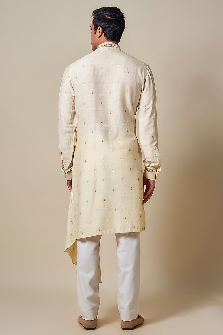 Ivory Georgette Boota Embroidered Draped Kurta by Shantnu & Nikhil Men at Pernia's Pop Up Shop