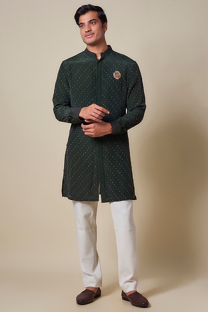 Emerald Green Crepe Textured Shirt Kurta by Shantnu & Nikhil Men at Pernia's Pop Up Shop