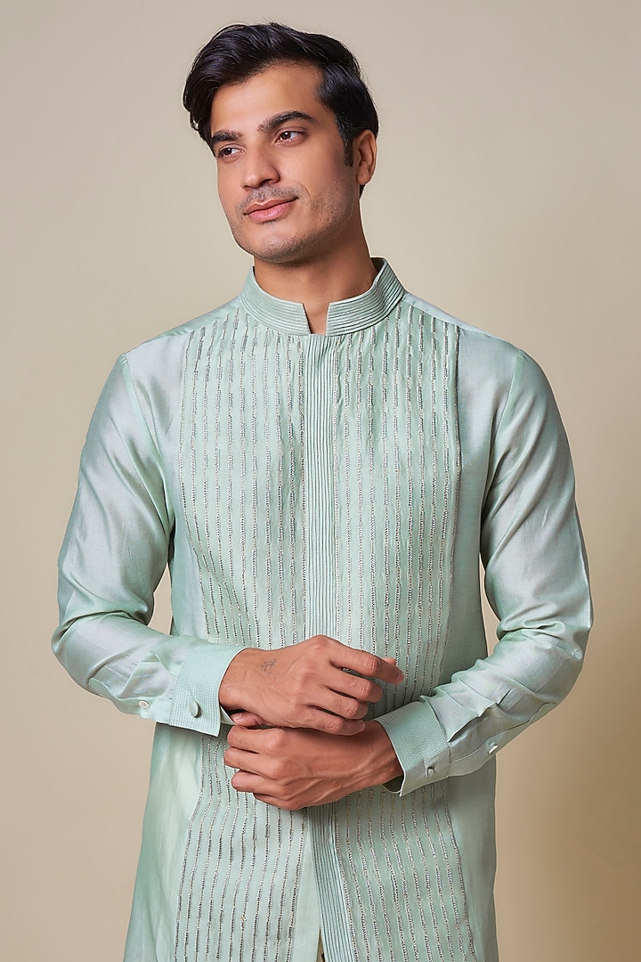 Sage Green Chanderi Machine Embroidered Kurta by Shantnu & Nikhil Men at Pernia's Pop Up Shop
