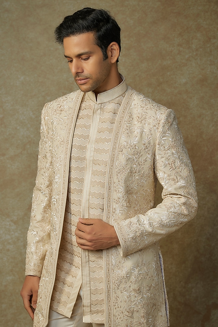 Ivory Chanderi Applique Embroidered Bandhgala Jacket by Shantnu & Nikhil Men at Pernia's Pop Up Shop