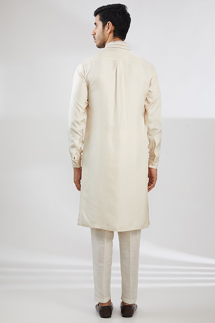 Ivory Silk Twill Zardosi Embroidered Kurta by Shantnu & Nikhil Men at Pernia's Pop Up Shop