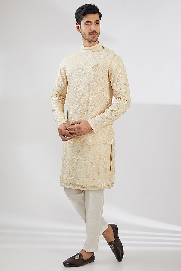 Off-White Imported Net Chikankari Embroidered Kurta by Shantnu & Nikhil Men at Pernia's Pop Up Shop
