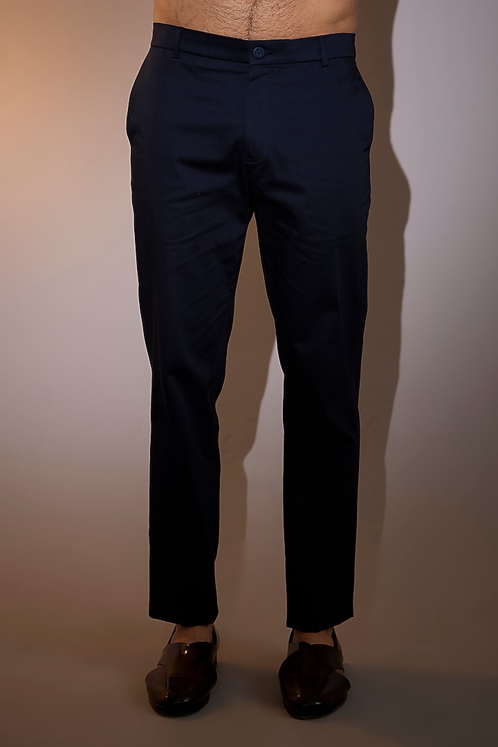 Midnight Blue Crushed Georgette Embroidered Groom Sherwani Set by Shantnu & Nikhil Men at Pernia's Pop Up Shop