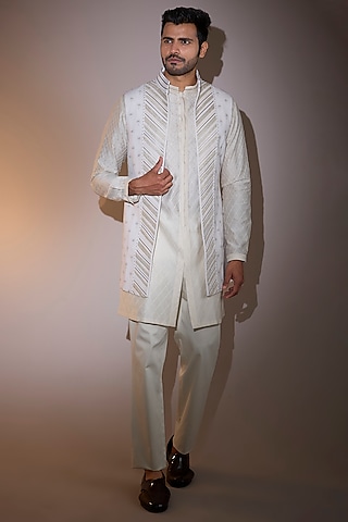 White Sand Matka Silk Embroidered Open Bandhgala Set by Shantnu & Nikhil Men