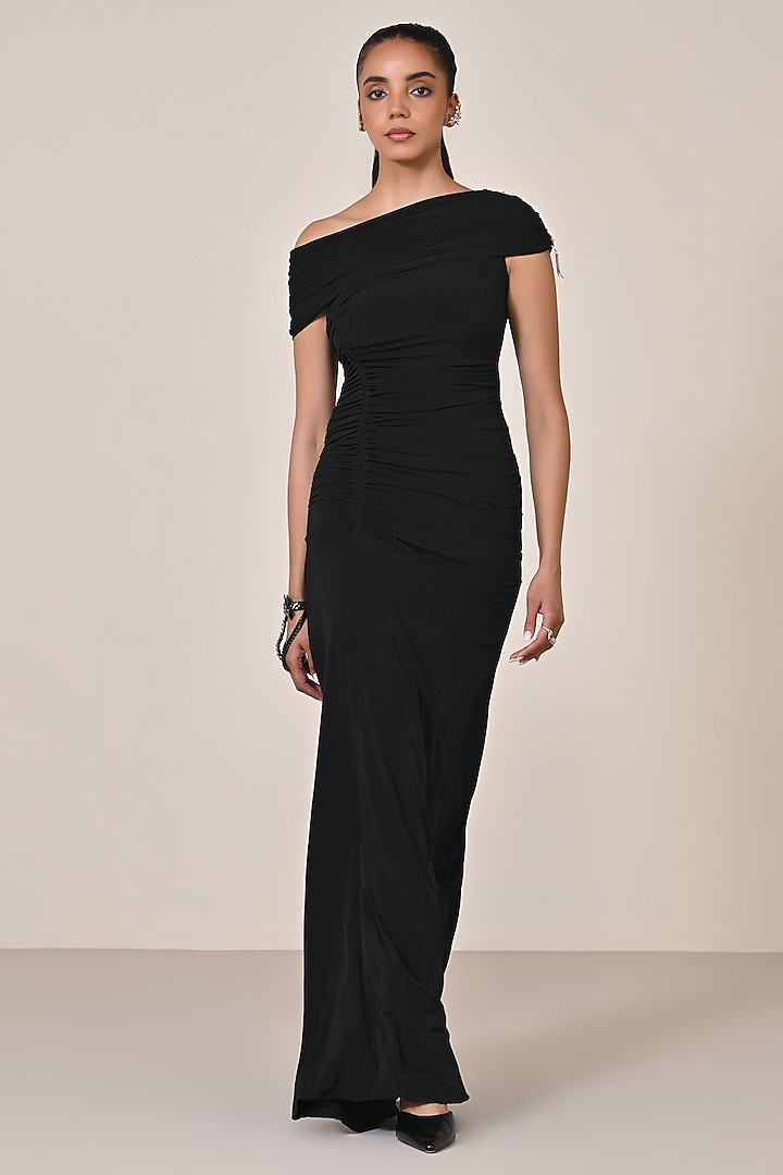 Black Poly Jersey Embellished One-Shoulder Wedding Saree Gown by S&N by Shantnu Nikhil at Pernia's Pop Up Shop