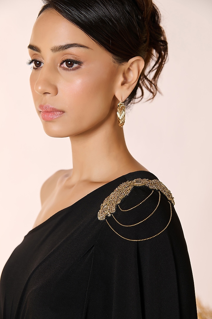 Black Poly Blend One-Shoulder Draped Wedding Gown Saree by S&N by Shantnu Nikhil at Pernia's Pop Up Shop