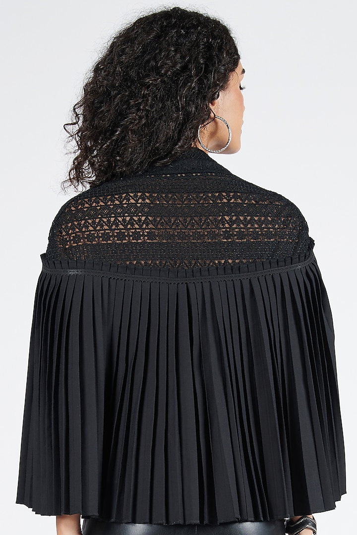 Black Brushed Suiting Fabric Embroidered Cape by S&N by Shantnu Nikhil at Pernia's Pop Up Shop