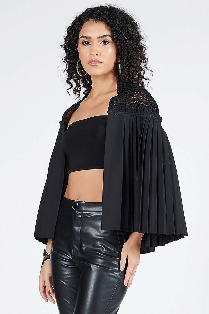 Black Brushed Suiting Fabric Embroidered Cape by S&N by Shantnu Nikhil at Pernia's Pop Up Shop