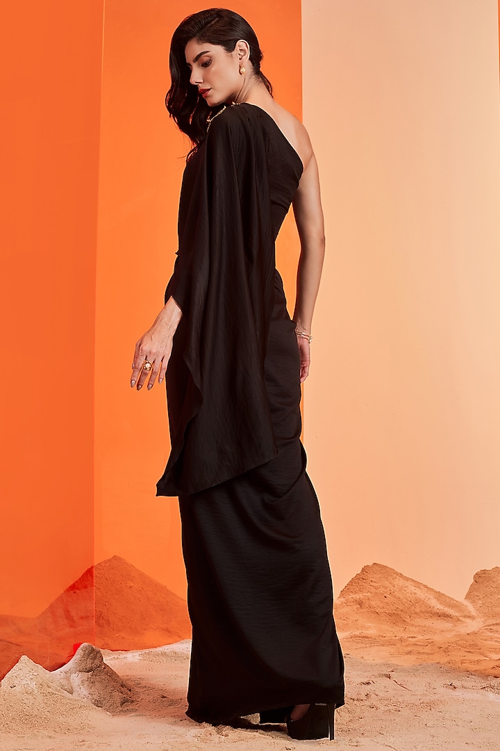Black Crepe One-Shoulder Wedding Gown Saree by S&N by Shantnu Nikhil at Pernia's Pop Up Shop