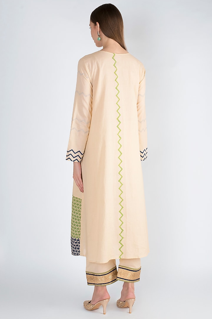 Off White A-Line Kurta With Pants by Natasha J at Pernia's Pop Up Shop