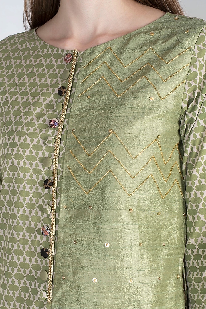 Sage Green Embroidered Kurta With Pants by Natasha J at Pernia's Pop Up Shop