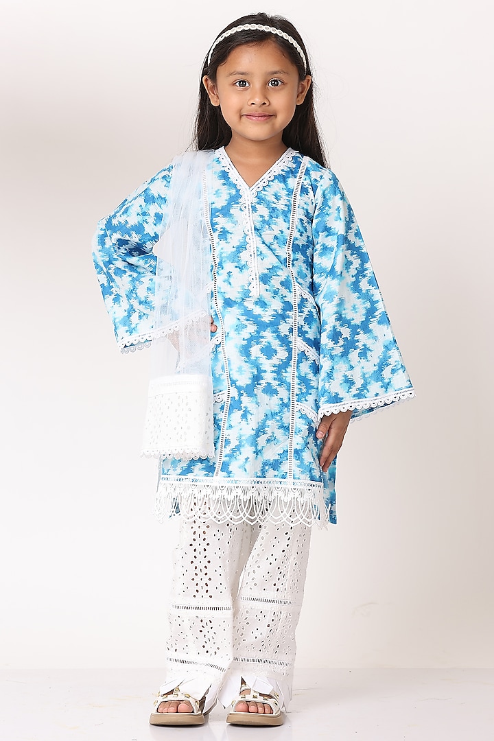 Blue Pure Cotton Lace Work Kurta Set For Girls by NAVKIYA G