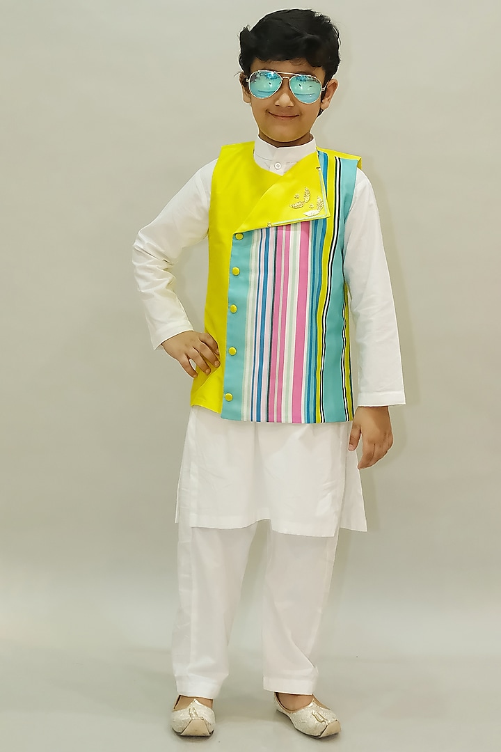 Multi-Colored Cotton Blend Printed Bundi Jacket Set For Boys by NAVKIYA G