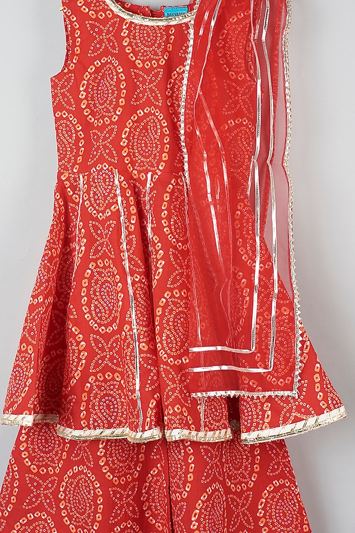 Red Cotton Bandhej Printed Kurta Set For Girls by Navyassa at Pernia's Pop Up Shop