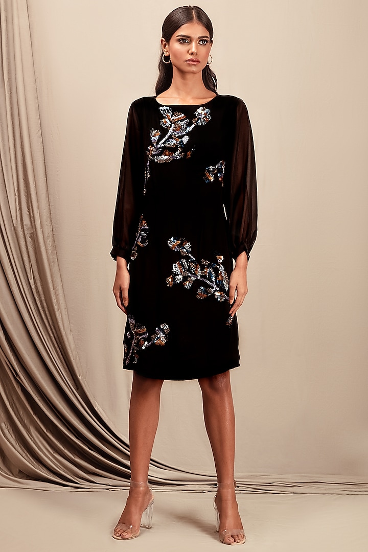 Black Embroidered Structured Dress by Nayantara Couture at Pernia's Pop Up Shop