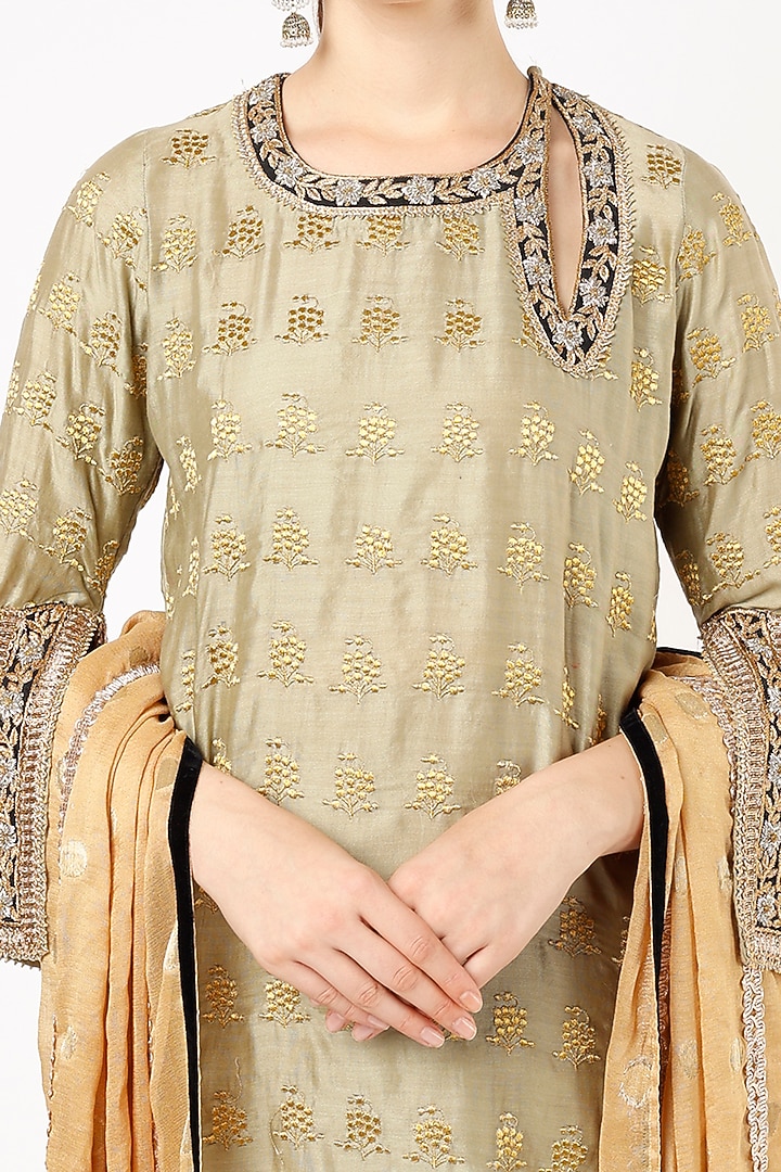 Sage Green Embroidered Kurta Set by Nazar By Indu at Pernia's Pop Up Shop
