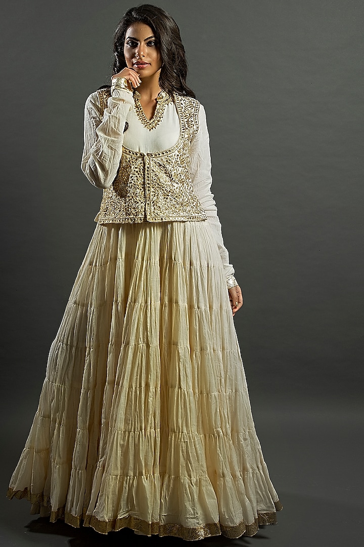 Ivory Gota Patti Embroidered Anarkali Set by Nazar By Indu at Pernia's Pop Up Shop