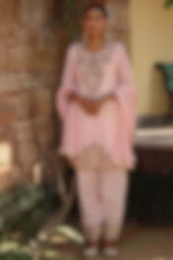 Pink Cotton Dabka Embroidered Straight Kurta Set by Nazar By Indu at Pernia's Pop Up Shop