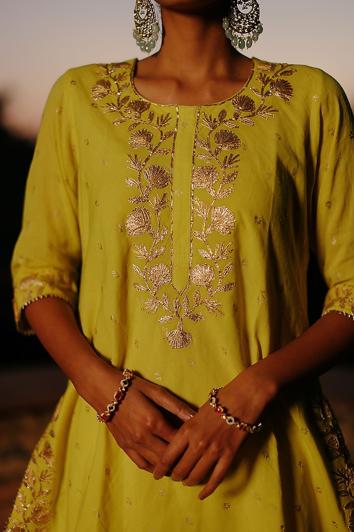 Lime Green Cotton Khadi Printed & Gota Work Short Kurta Set by Nazar By Indu at Pernia's Pop Up Shop