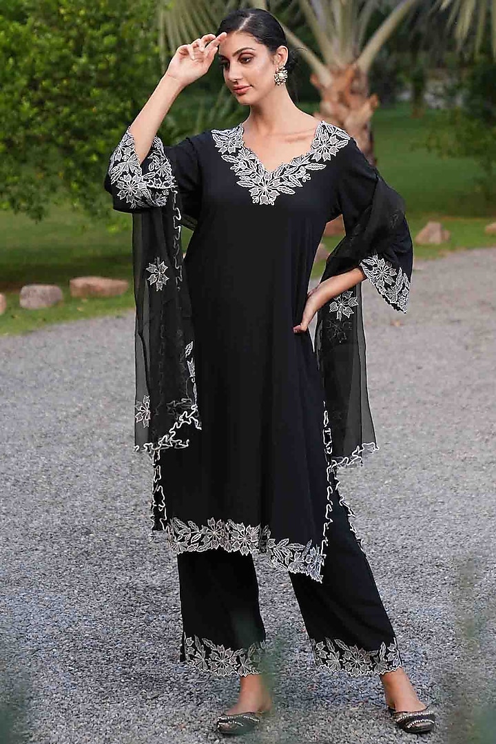 Black Cotton Embroidered Kurta Set by Nazar By Indu